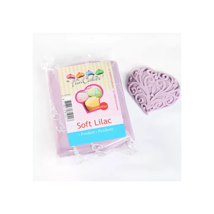 Fondant lilás da FunCakes