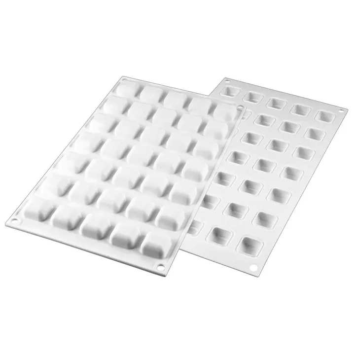 35 micro-carrés bombés - Moule Silikomart Professionnel