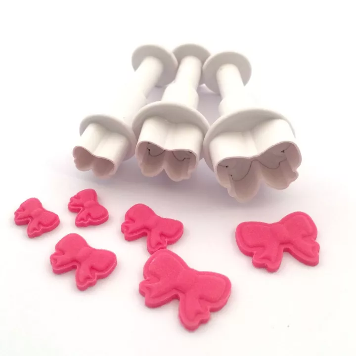 Emporte-Pièce Mini Noeuds avec éjecteur x 3 @