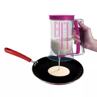 Verseur à pâte à piston