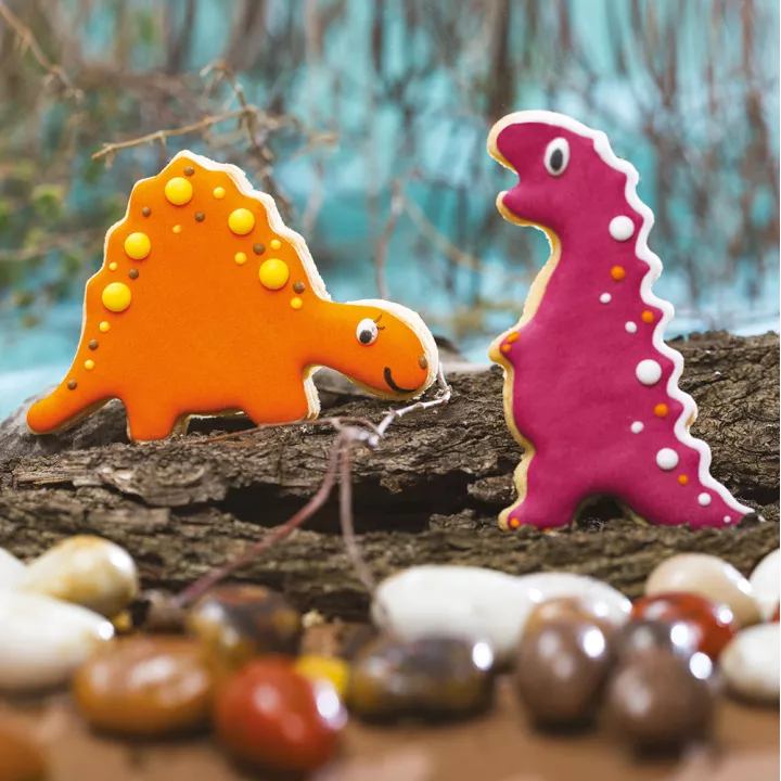 2 Emporte piece T-rex et stégosaure