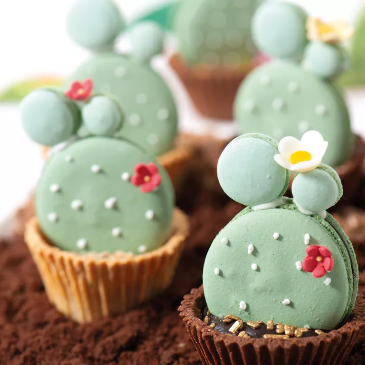 Assortiment de petites fleurs en sucre 1 cm