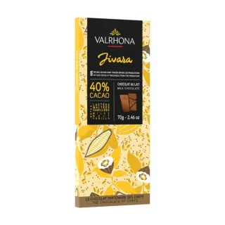 Tavoletta di cioccolato al latte Valrhona Jivara 40%.