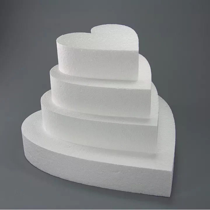 Polystyrene heart for candy cake ø 200 mm