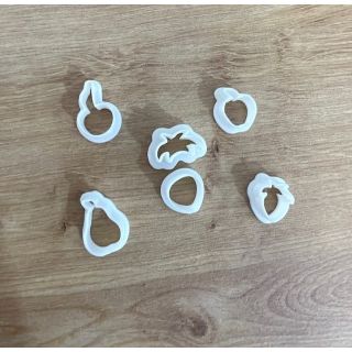 Set mit Mini-Obstausstechern